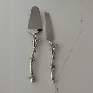 Wedding cake server set
